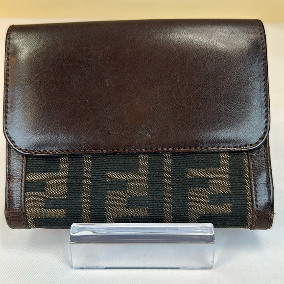 Fendi Zucca bifold wallet with brown leather trim and interior - Picture 3 of 11